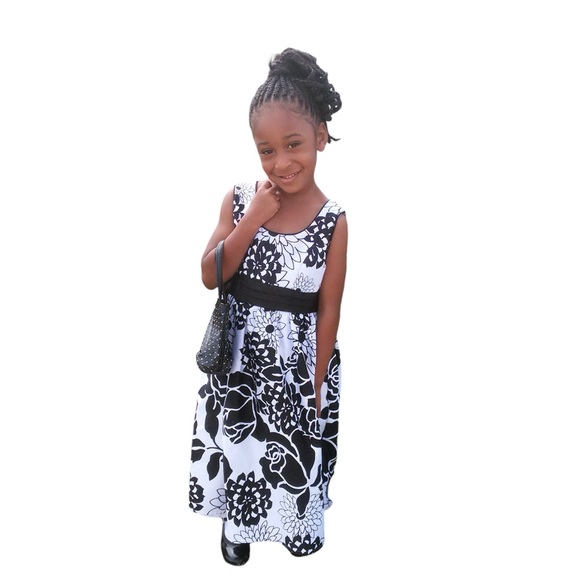Disorderly Conduct Other - Twirl worthy Black and White floral  Girls Kids Dress size  7